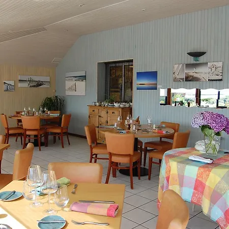 Hotel Le Du Roy 2*