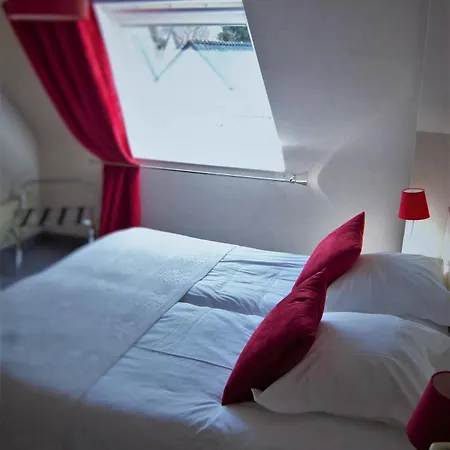 Le Du Roy Hotel